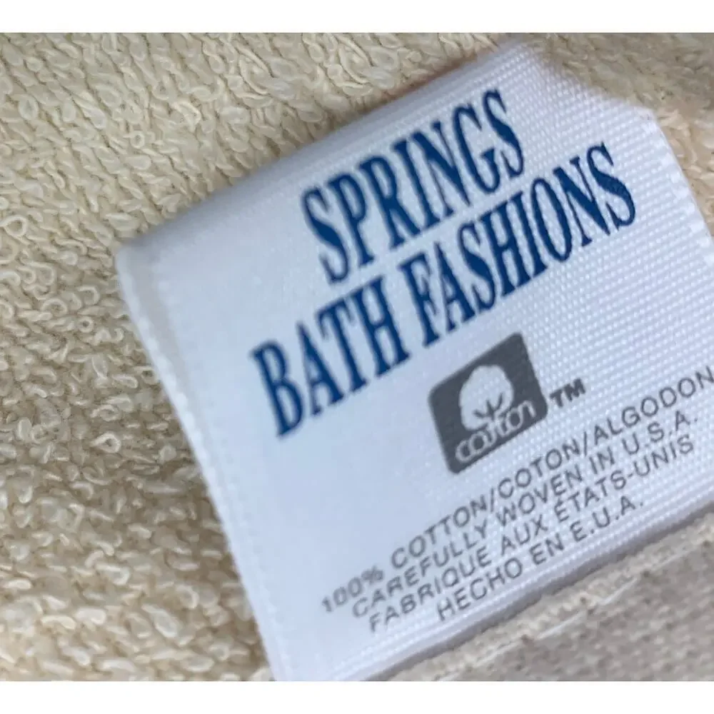 Vintage Springs Bath Fashions Southwestern Aztec Geometric Bath Towel 27x49